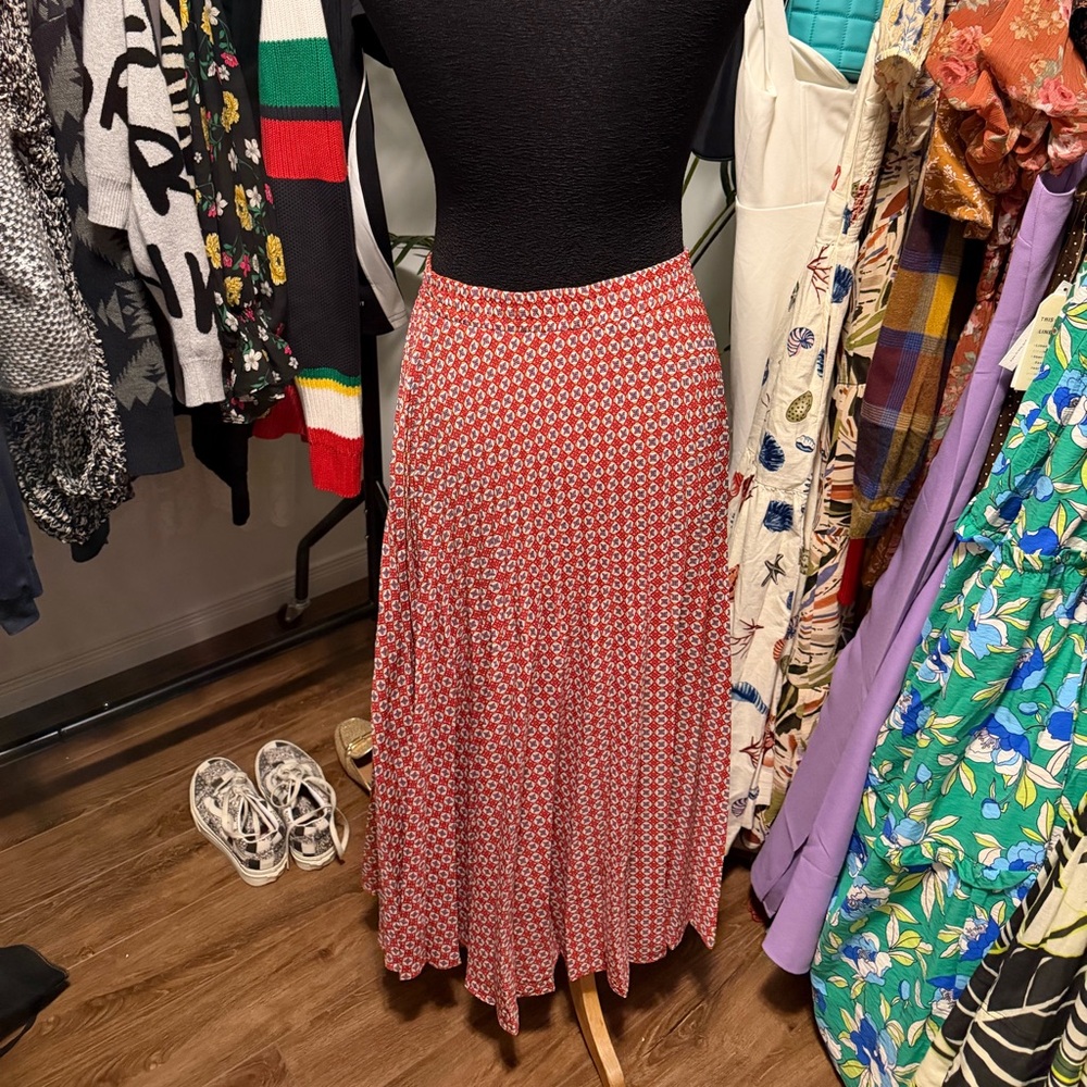 Max Studio Red Patterned Maxi Skirt - Picture 4 of 4